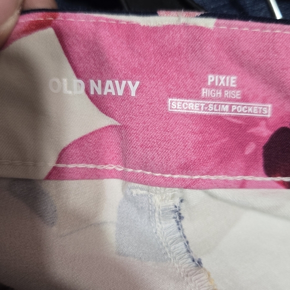 Old Navy Pixie High Rise Floral Pants Sz 4 - Picture 3 of 11